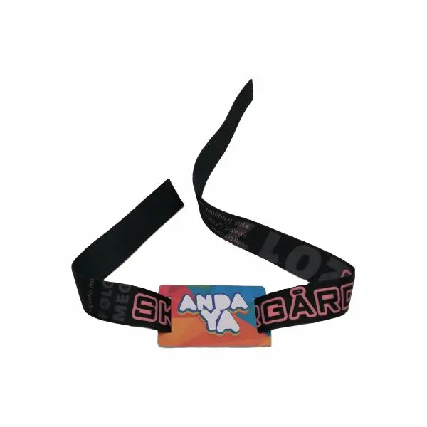 How Do RFID Woven Wristbands Work?